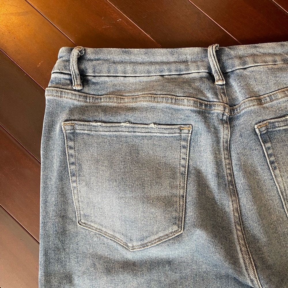 Altar’d State Mica Distressed Raw Hem Wide Leg Light Blue Women’s Jeans 32 - Picture 8 of 15